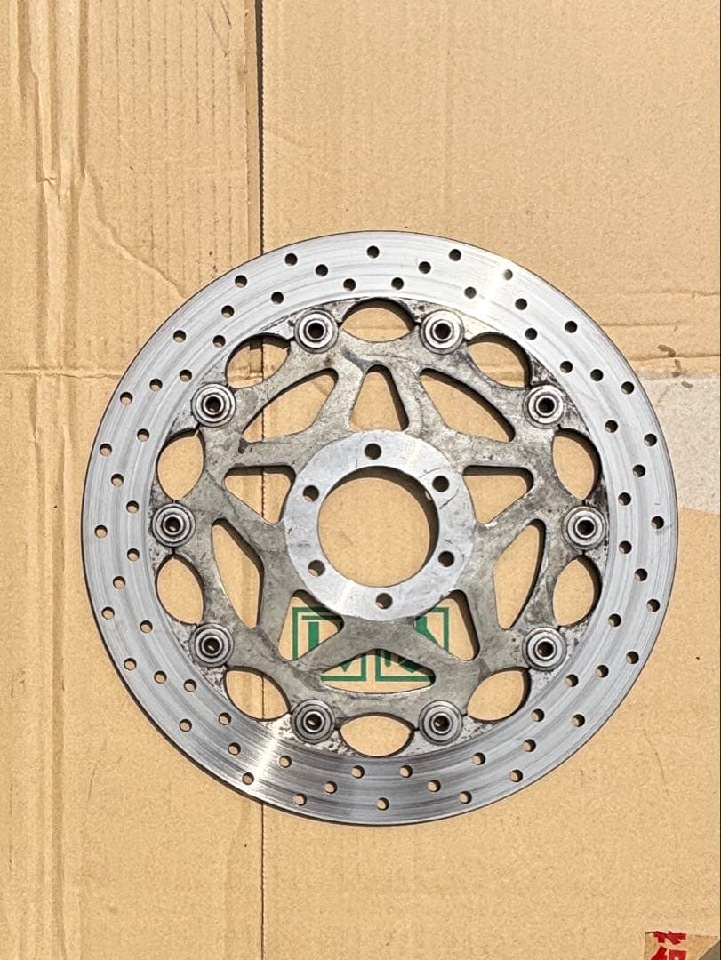 brembo ブレーキディスクとキャリパーセット