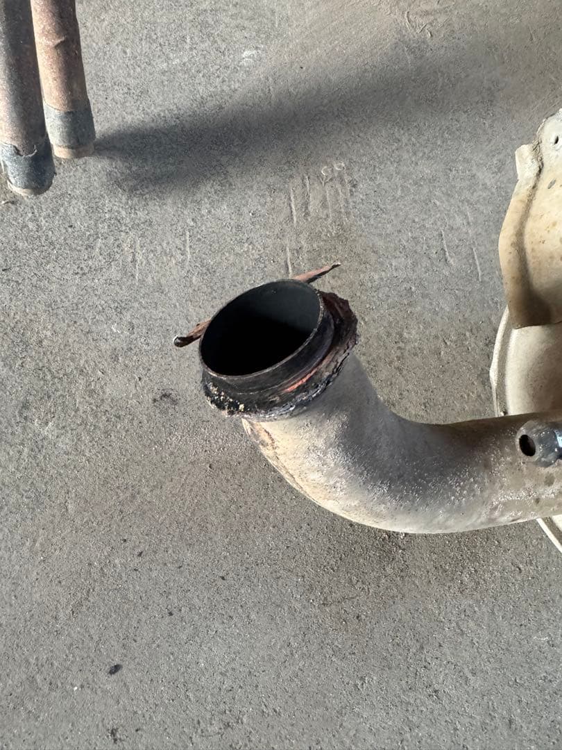 TOYOTA ハイエース、ダイナ触媒コンバーター パーツ取り又は素材用