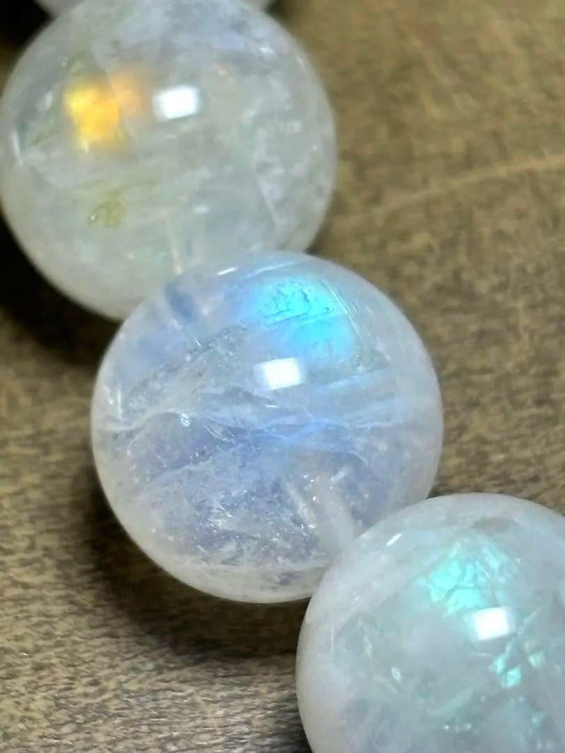 マダガスカル産　レインボームーンストーンブレス10.4㎜（新品未使用）希少サイズ