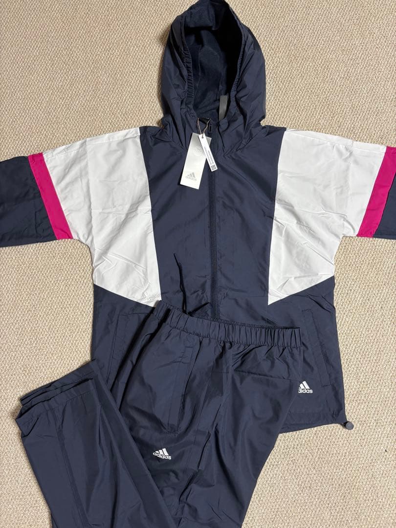 アディダス　裏起毛ウインドブレーカー上下　レディースM 新品未使用