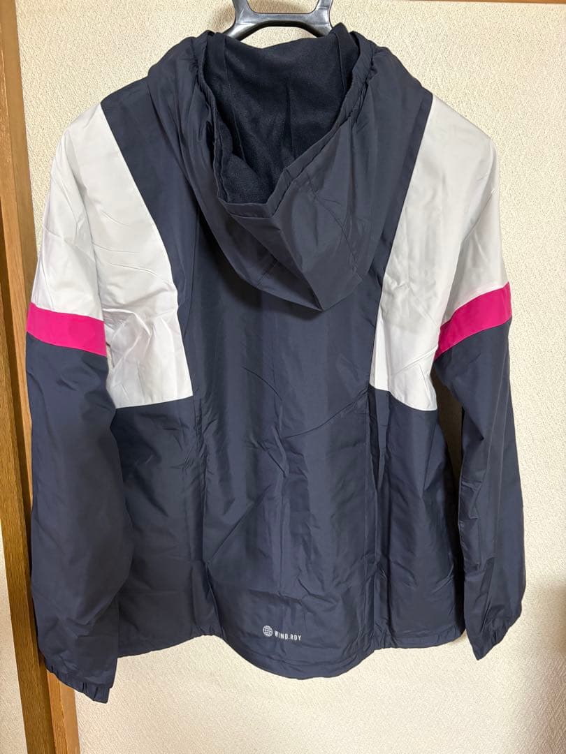 アディダス　裏起毛ウインドブレーカー上下　レディースM 新品未使用