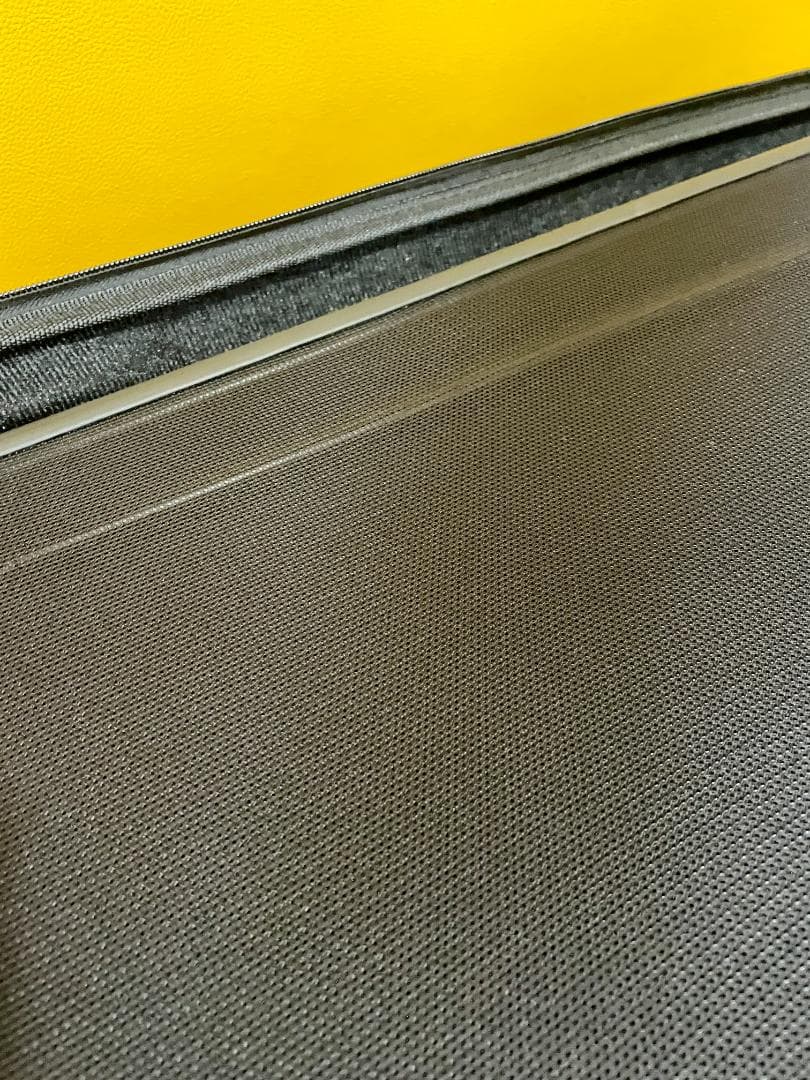 【✨超希少✨】フェラーリ　カリフォルニア　純正 ウィンドディフレクター