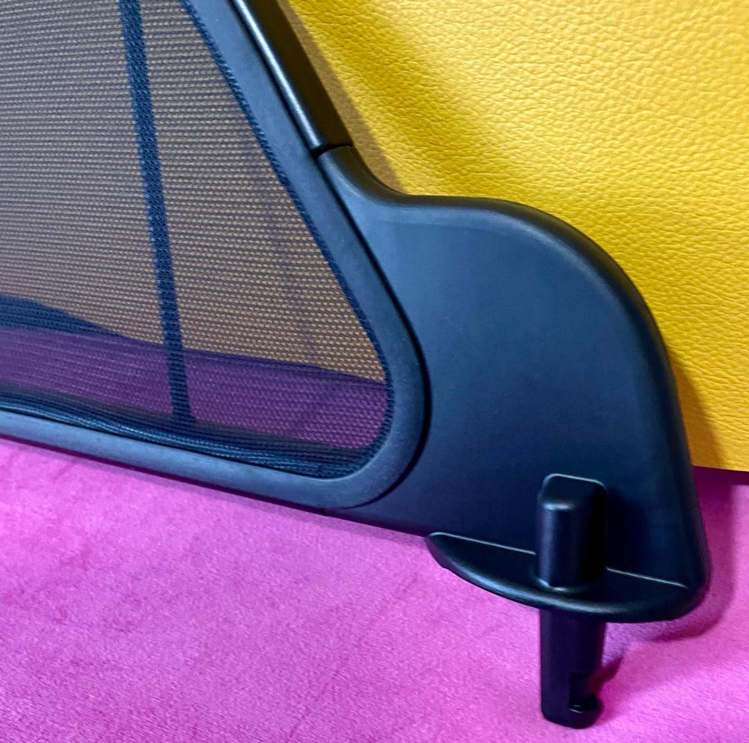 【✨超希少✨】フェラーリ　カリフォルニア　純正 ウィンドディフレクター