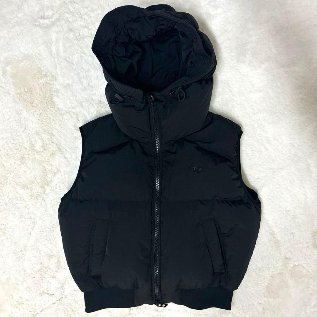 極美品　DIESEL ブラック ダウンベスト フード付き　40 2024年モデル