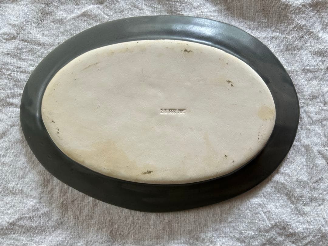 井山三希子　オーバルプレート3番グレー