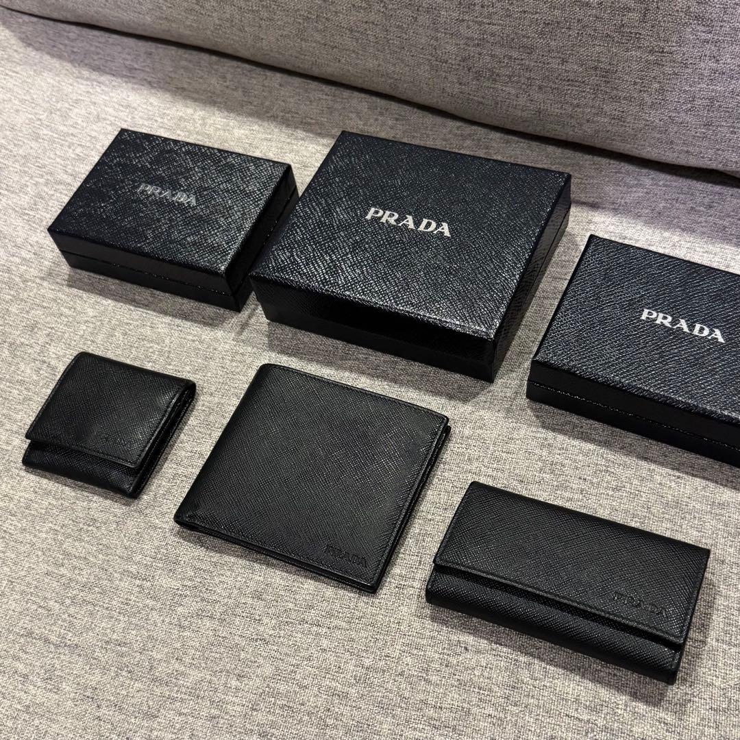 【年末年始も即発送・極美品】PRADA キーケース＋二つ折り財布＋ケース