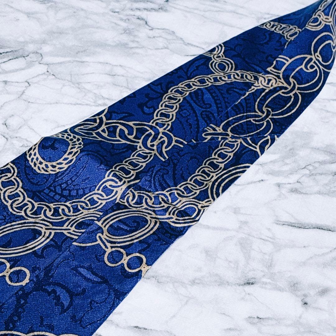 ✨未使用✨CHANEL ココマーク　チェーン総柄　鮮やかなブルー　ネクタイ