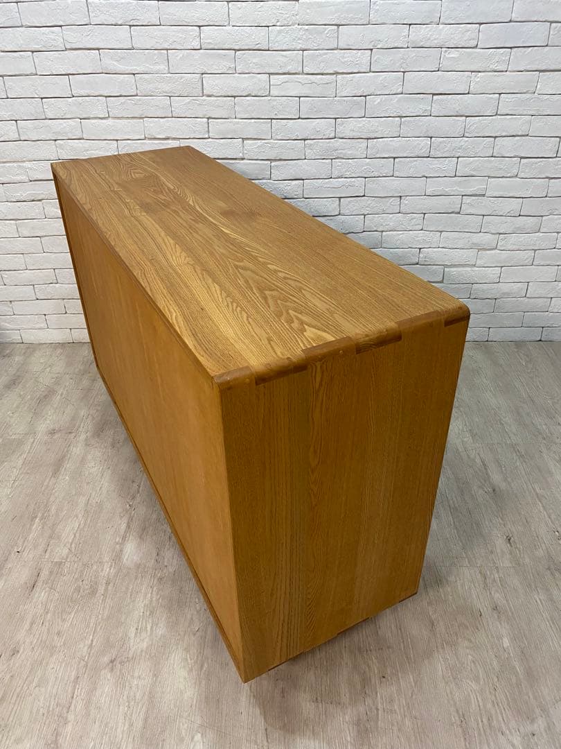 【東京都内23区配送無料】定価18万　アクタス　サイドボード　チェスト　収納　棚