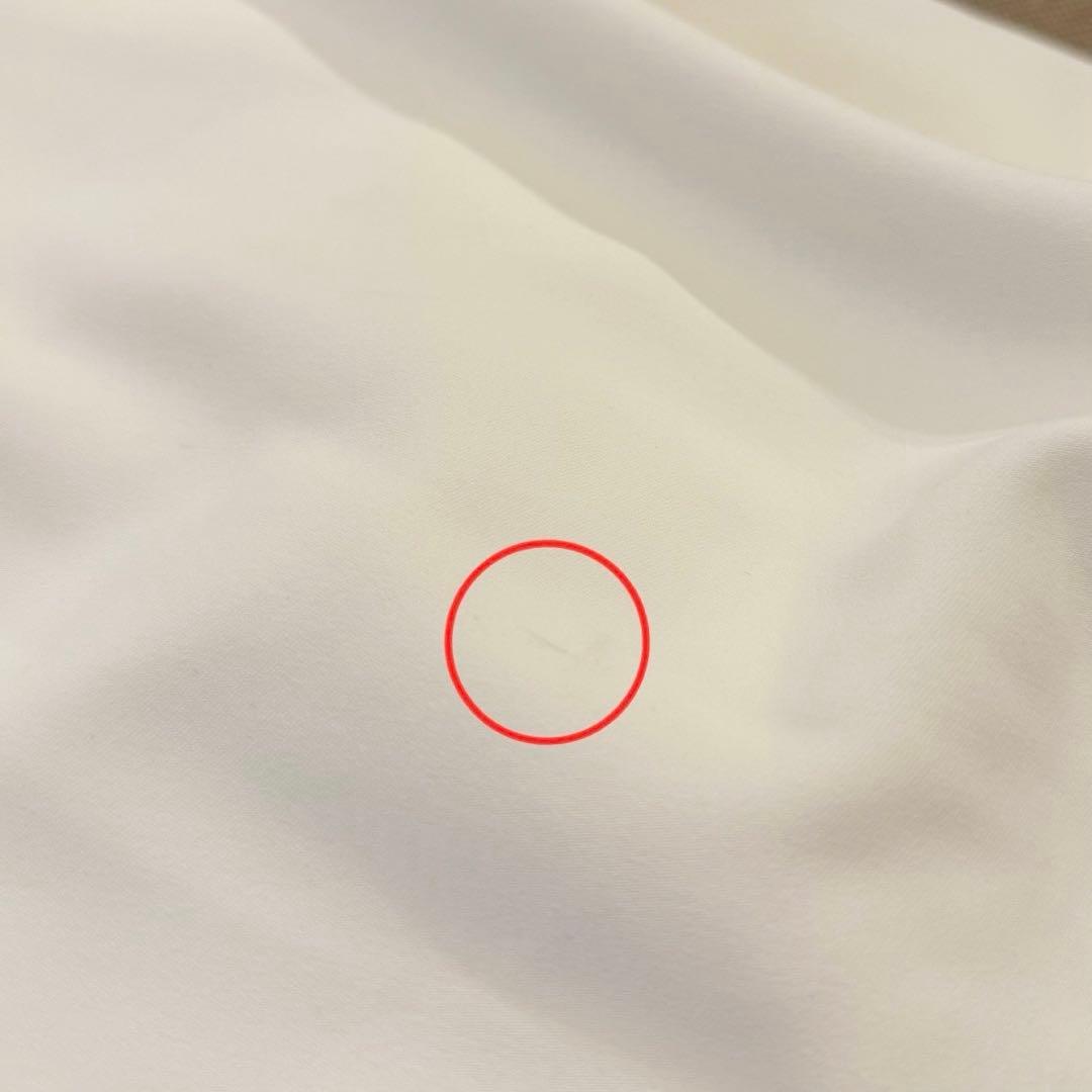 ストラップレス ホワイトウェディングドレス