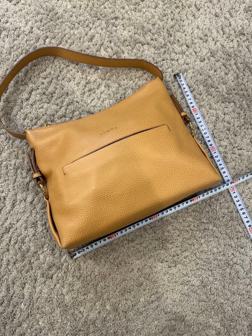 LOEWE レザーショルダーバッグ ベージュ