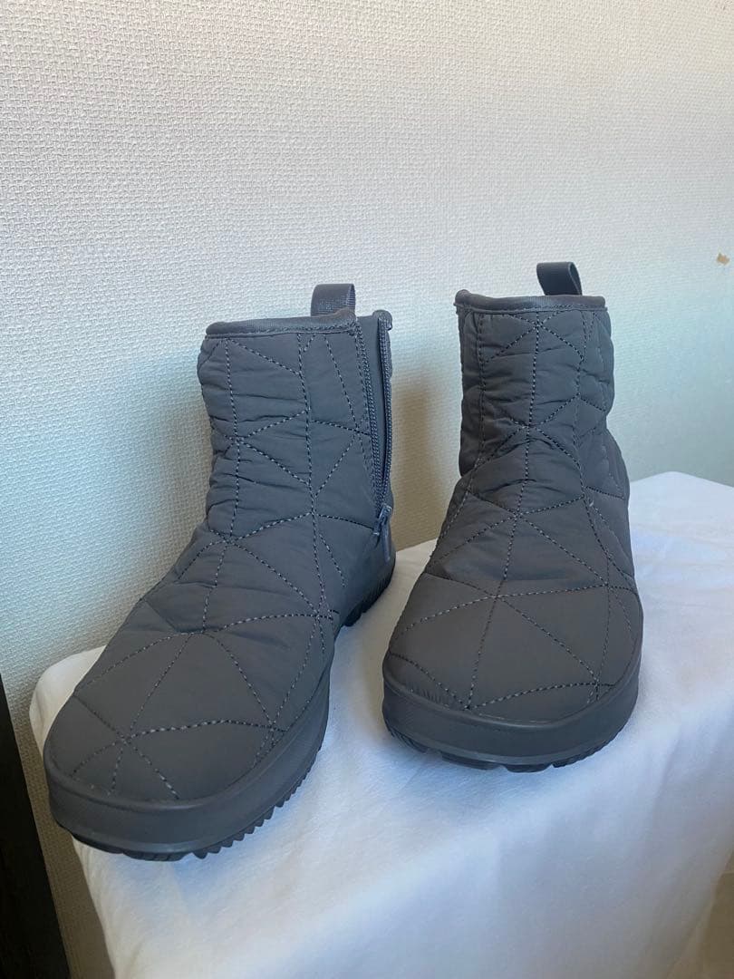 BOGS 防水キルテング　ウインターブーツ
