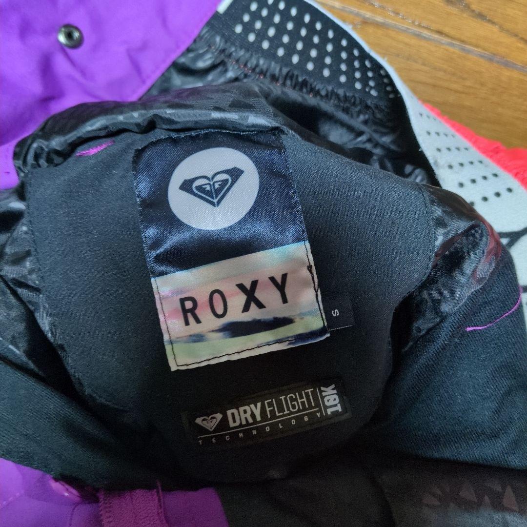 【美品】ROXY　スノボウェア　上下セット　Ｓ　総柄　　カラフル　ロゴ　パープル