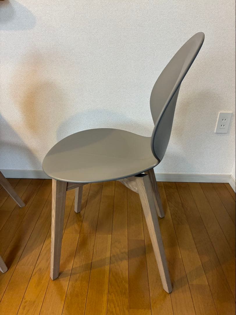 カリガリス　バジルチェア 木製脚　4脚セット