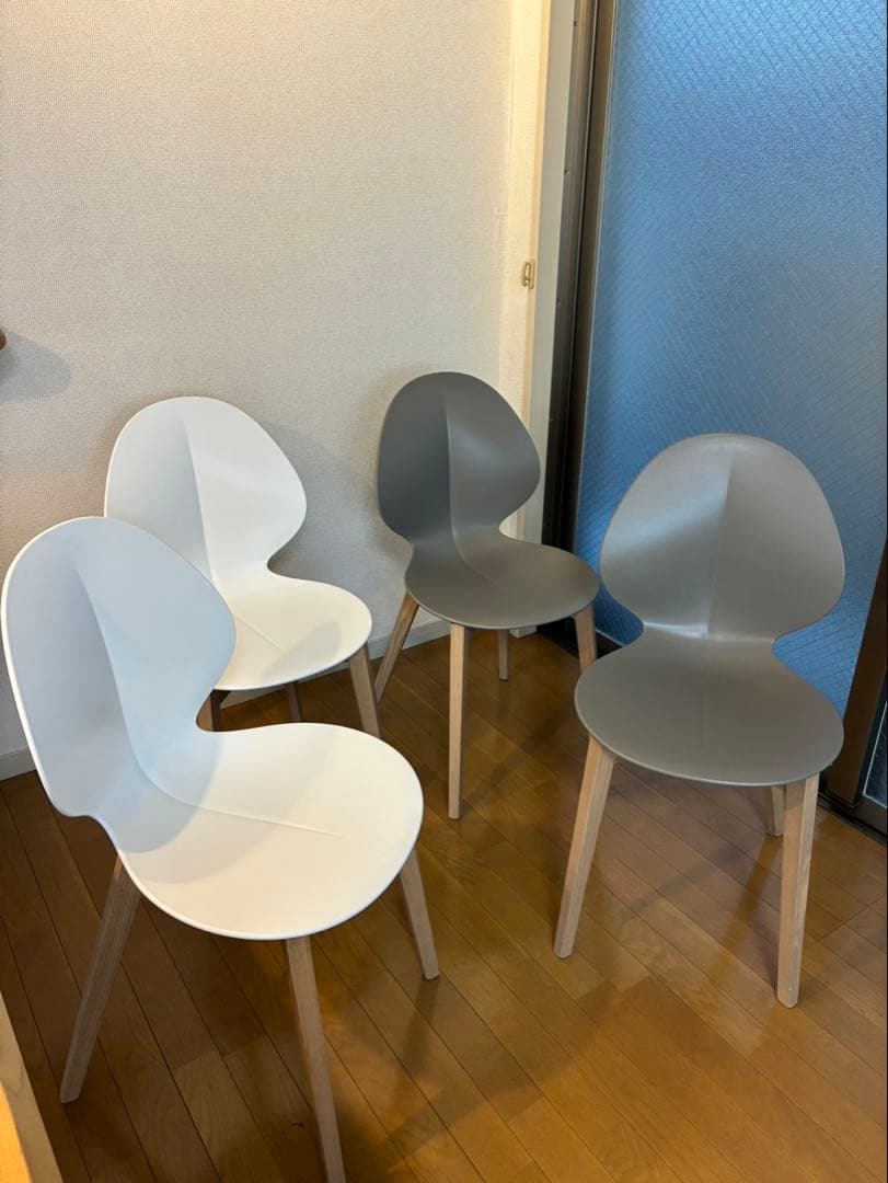 カリガリス　バジルチェア 木製脚　4脚セット