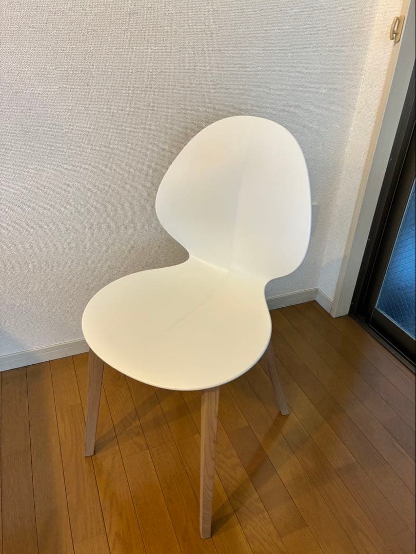 カリガリス　バジルチェア 木製脚　4脚セット