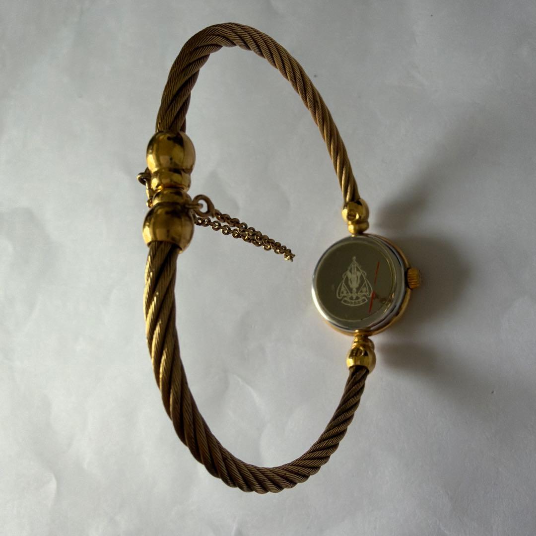 GUCCI ワイヤーバングルウオッチ2747L