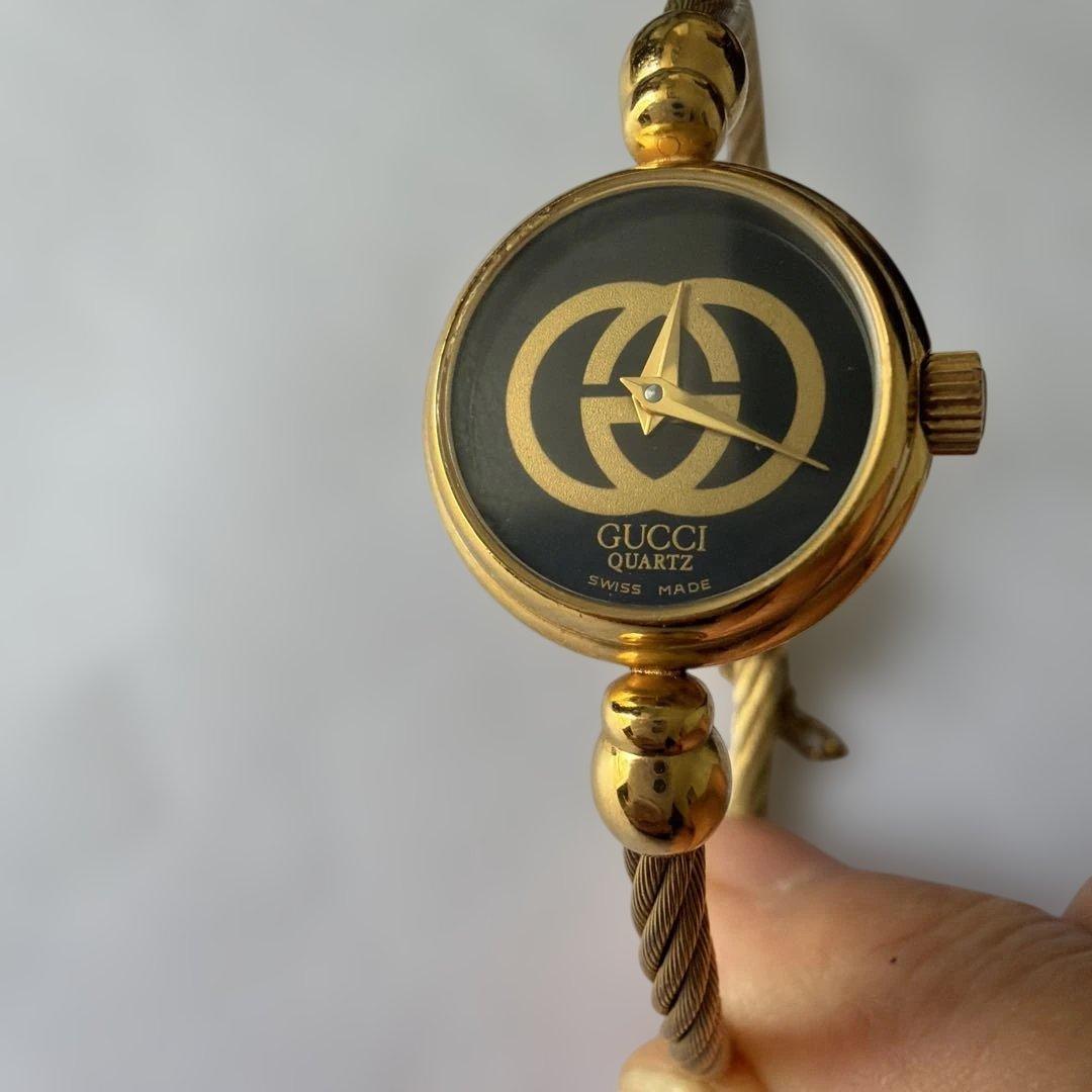 GUCCI ワイヤーバングルウオッチ2747L