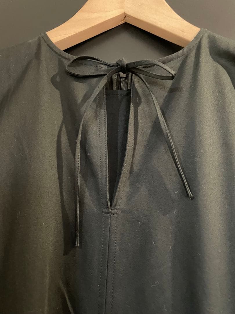 ⚫︎TENNE HANDCRAFTED MODERN ボリュームスリーブドレス