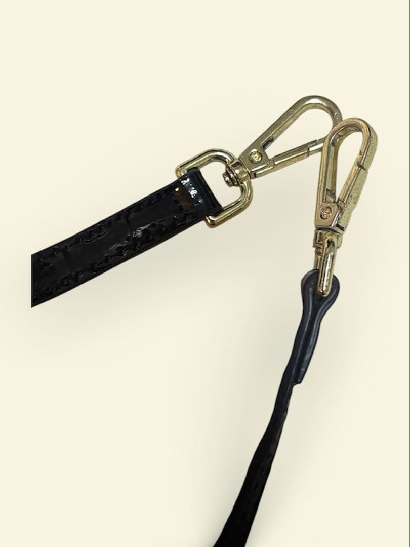 ハート型 クロコダイル風 ショルダーバッグ ブラック　ヴィヴィアン