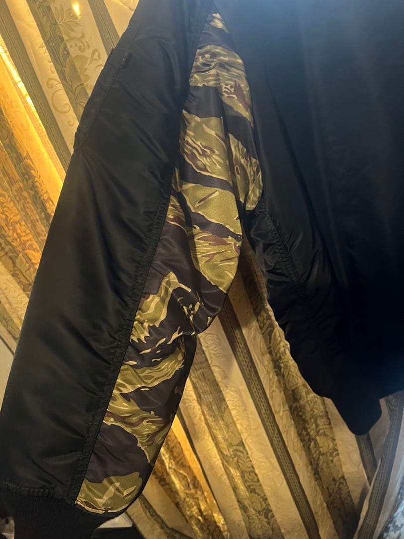 【レア商品❗️】JOURNAL STANDARD別注　MA-1 迷彩柄袖　黒　L