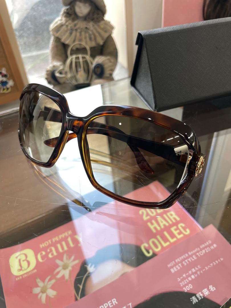 GUCCI オーバーサイズ サングラス