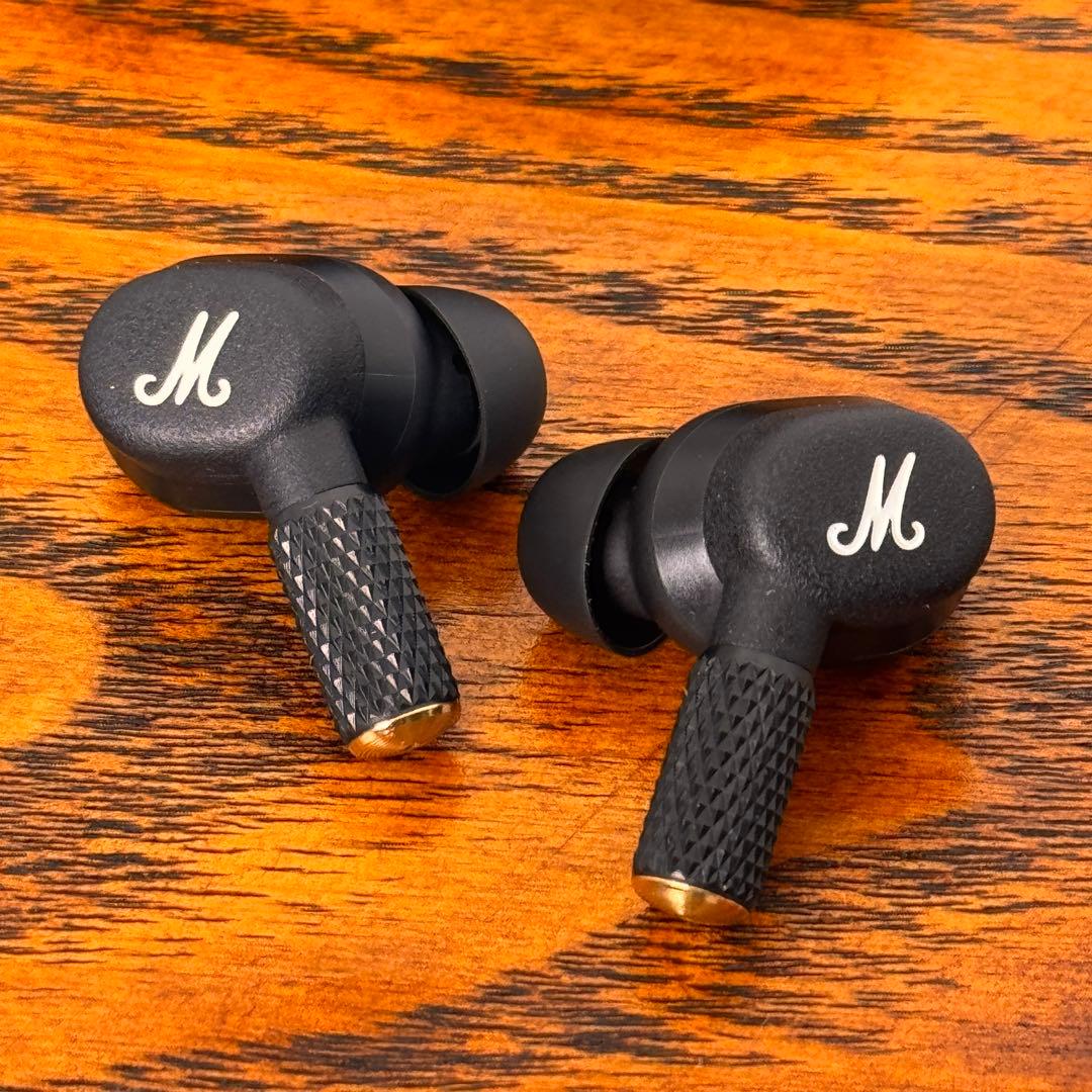 MarshallのMotif II A.N.C. ワイヤレスイヤホン本体のみ