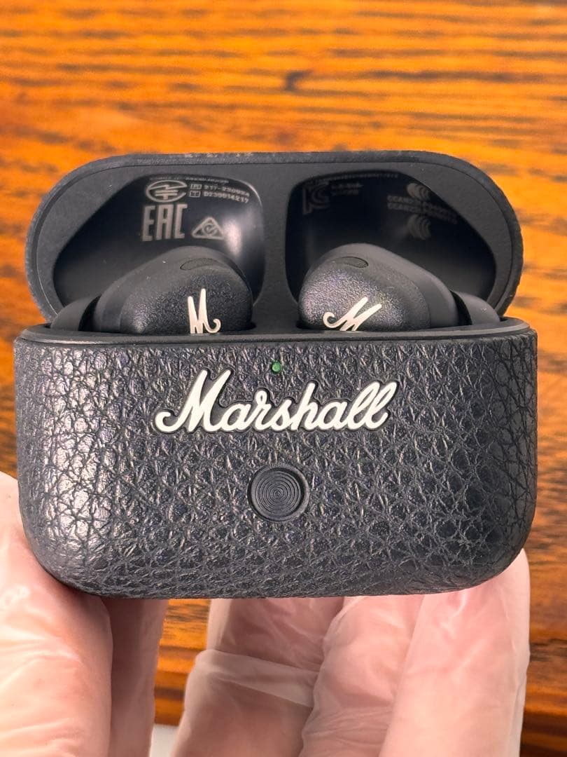 MarshallのMotif II A.N.C. ワイヤレスイヤホン本体のみ