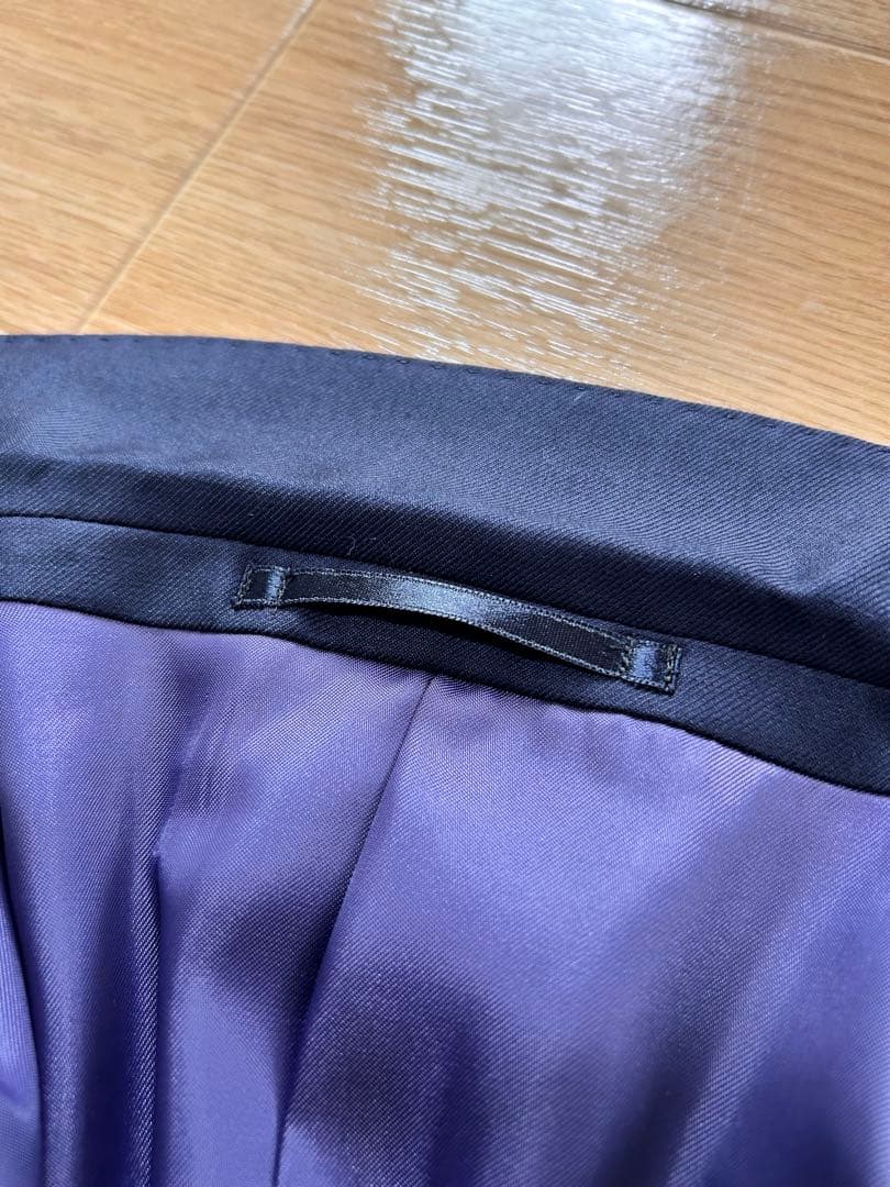 未使用に近い　グローバルスタイル　イタリア製エストラート　ネイビースーツ　XL