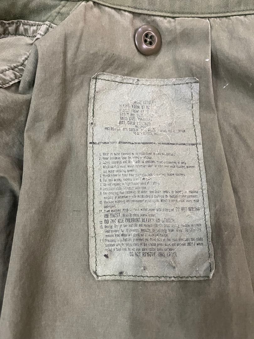 80's ミリタリー M-65 フィールドジャケット　当時ワッペン付き　ボロ