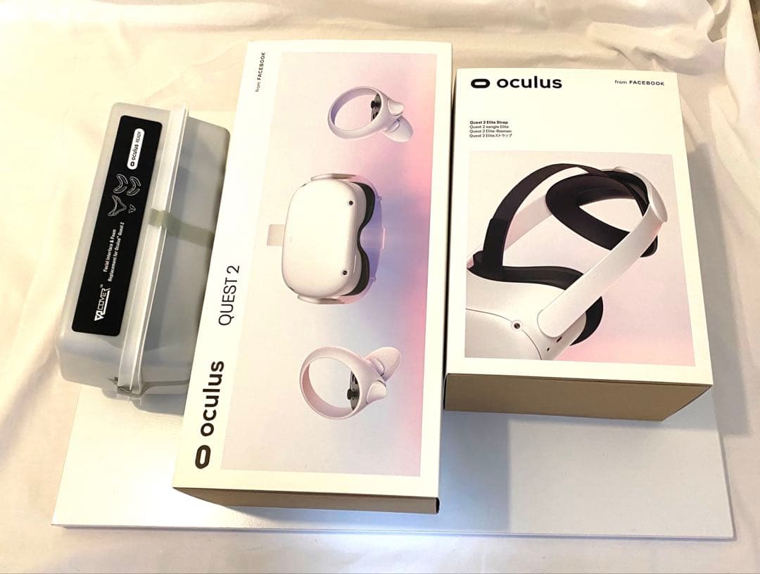 その他  Quest2 64GB + Elite Strap