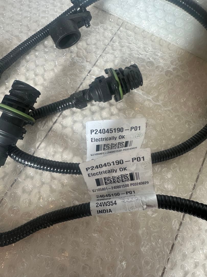 UDトラックス　　LEDテールランプ　左右セット