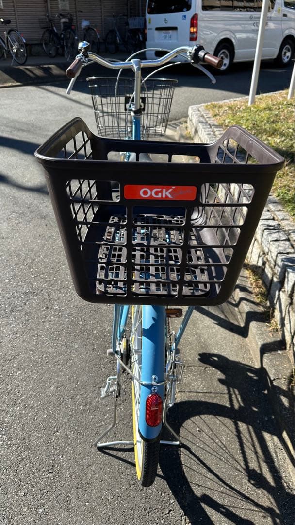 アサヒサイクル 26インチ　6段変速　青色 前後バスケット付き　ライトは自動