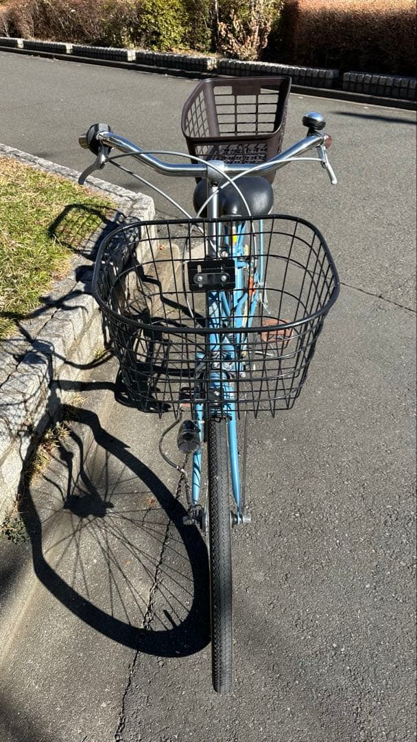 アサヒサイクル 26インチ　6段変速　青色 前後バスケット付き　ライトは自動