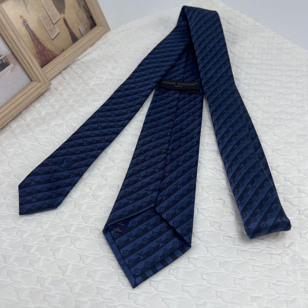 ✨ほぼ未使用品✨ルイヴィトン ネクタイ　モノグラム ダイアゴナル　マリーヌ