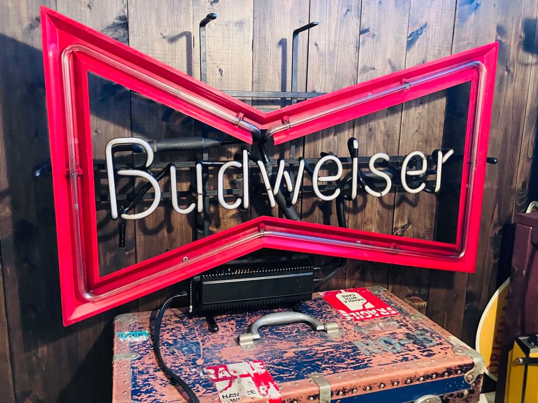 希少Budweiser バドワイザーネオン看板