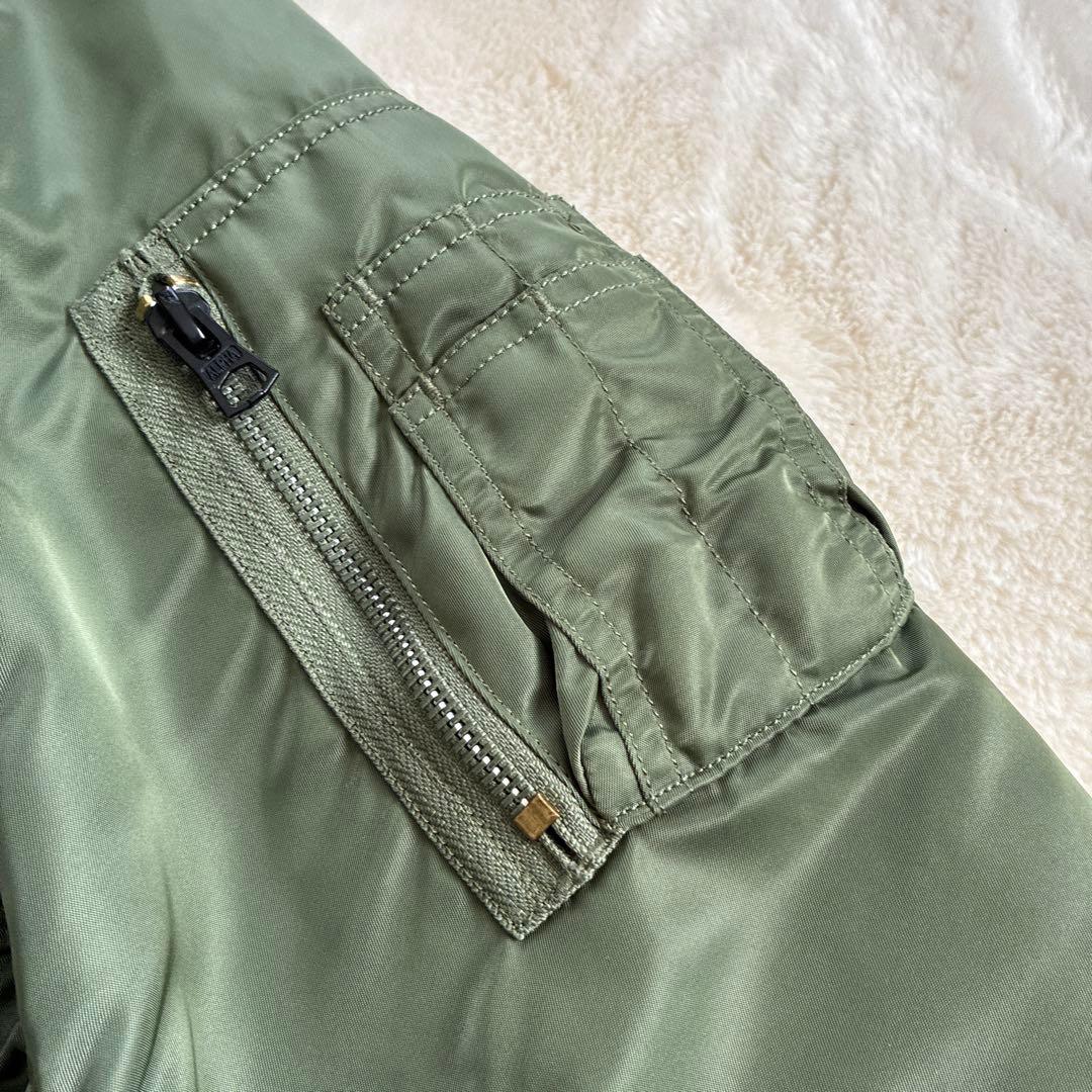 ALPHA INDUSTRIESのフライトジャケット　シゲキックス