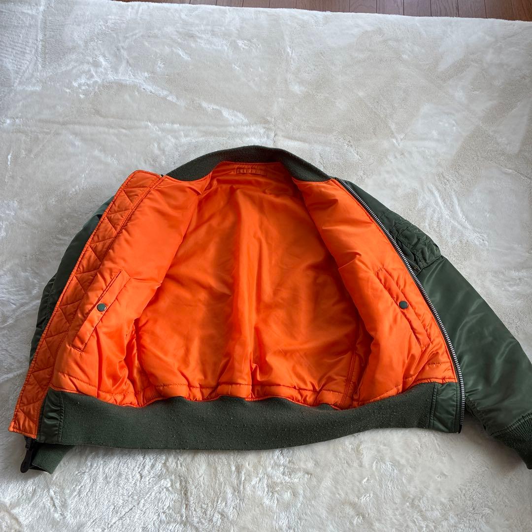 ALPHA INDUSTRIESのフライトジャケット　シゲキックス