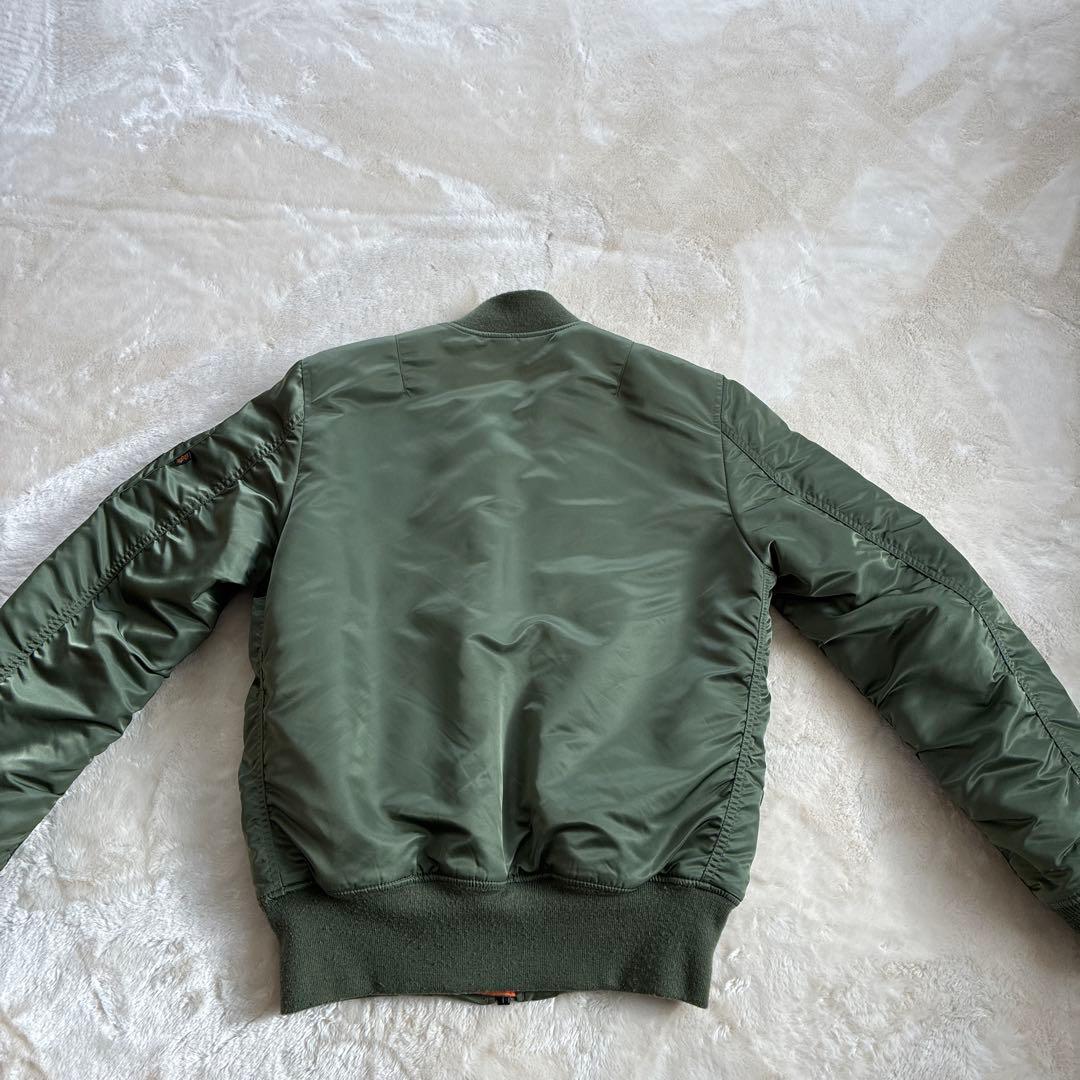 ALPHA INDUSTRIESのフライトジャケット　シゲキックス