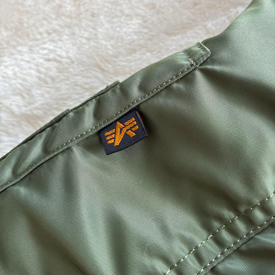 ALPHA INDUSTRIESのフライトジャケット　シゲキックス