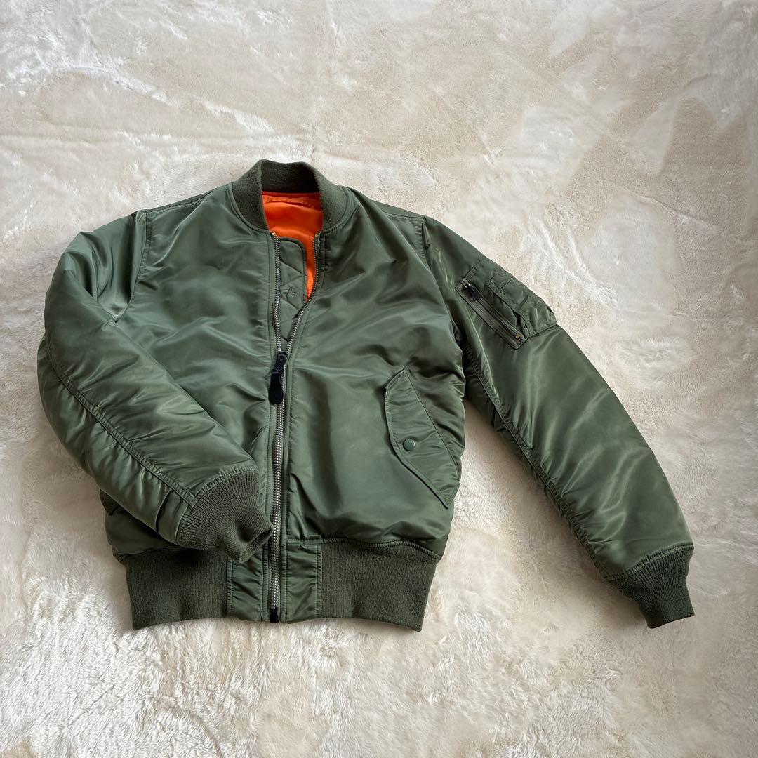 ALPHA INDUSTRIESのフライトジャケット　シゲキックス