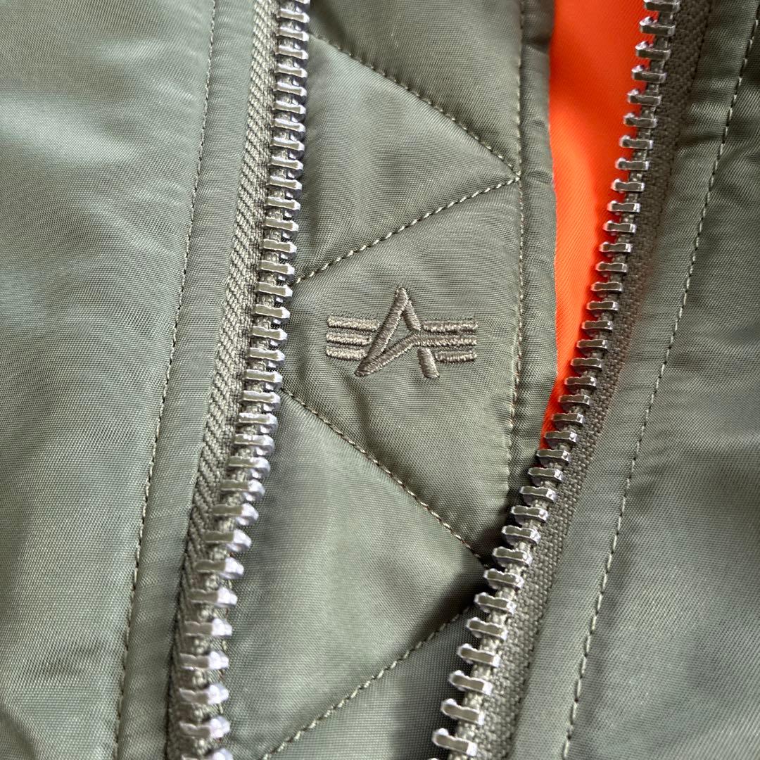 ALPHA INDUSTRIESのフライトジャケット　シゲキックス