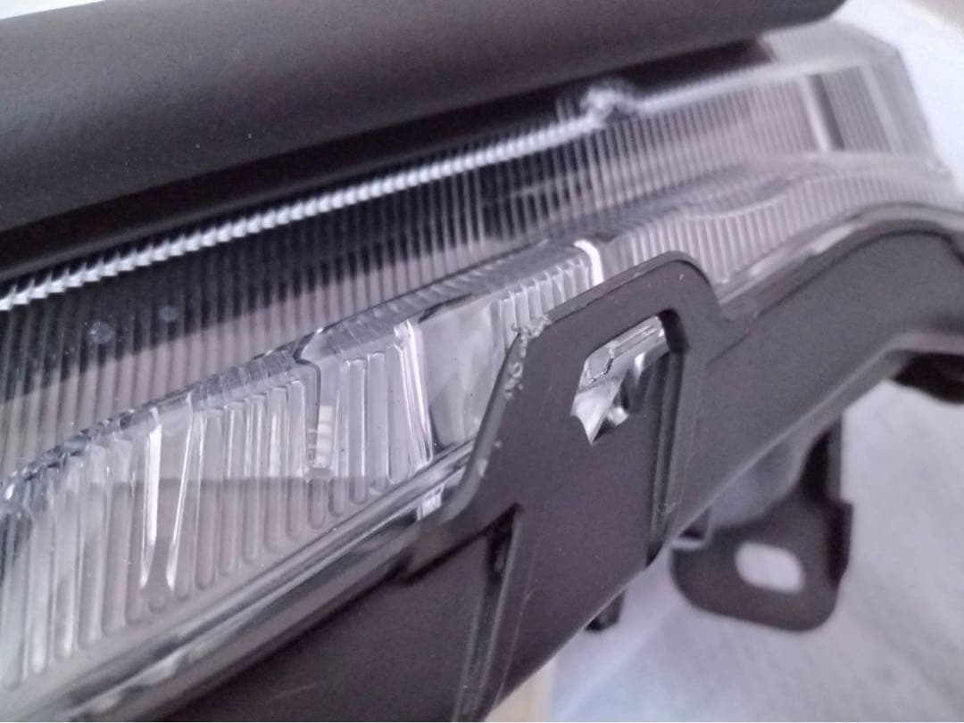 レクサス LBX 左ヘッドライト