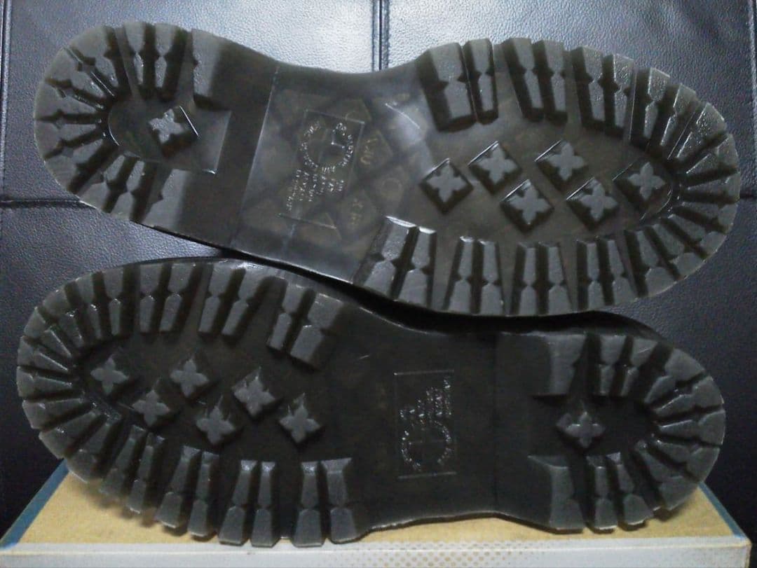 【極美品】Dr.Martens JADON UK7 黒 男女可 厚底 8ホール