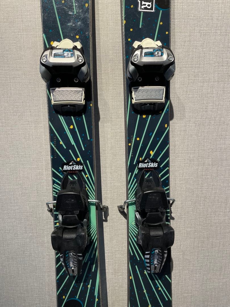 Riot Skis ライオット　スキー板 マーカー　グリフォン　ビンディング付き