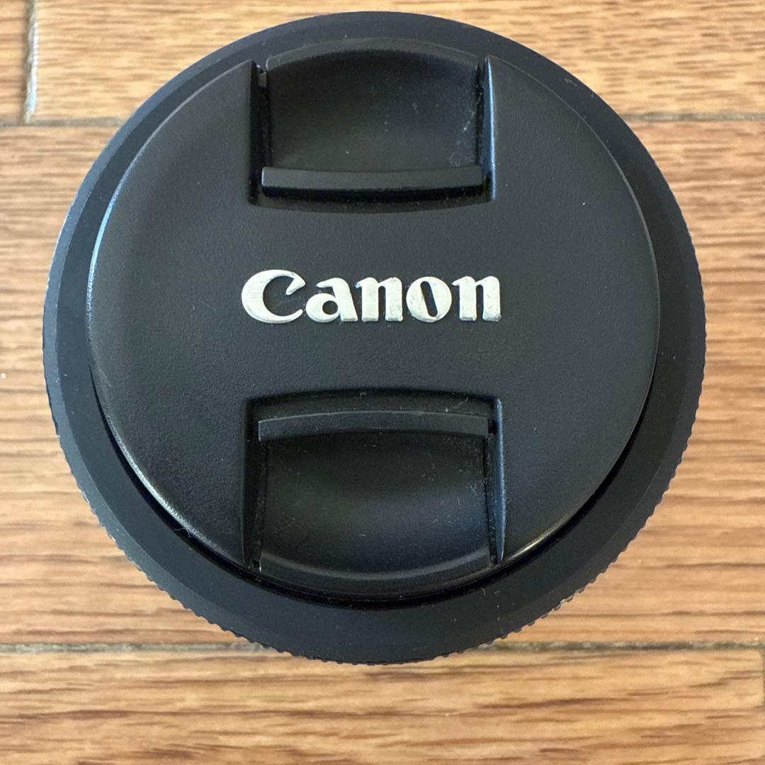 Canon EF-S 24mm f/2.8 STM レンズ