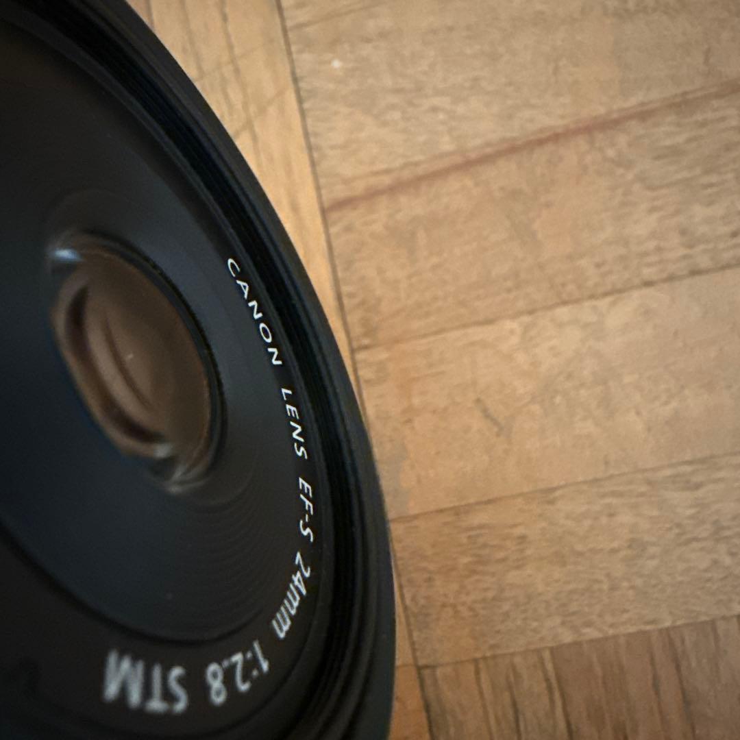 Canon EF-S 24mm f/2.8 STM レンズ