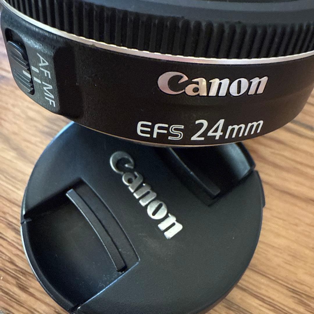 Canon EF-S 24mm f/2.8 STM レンズ