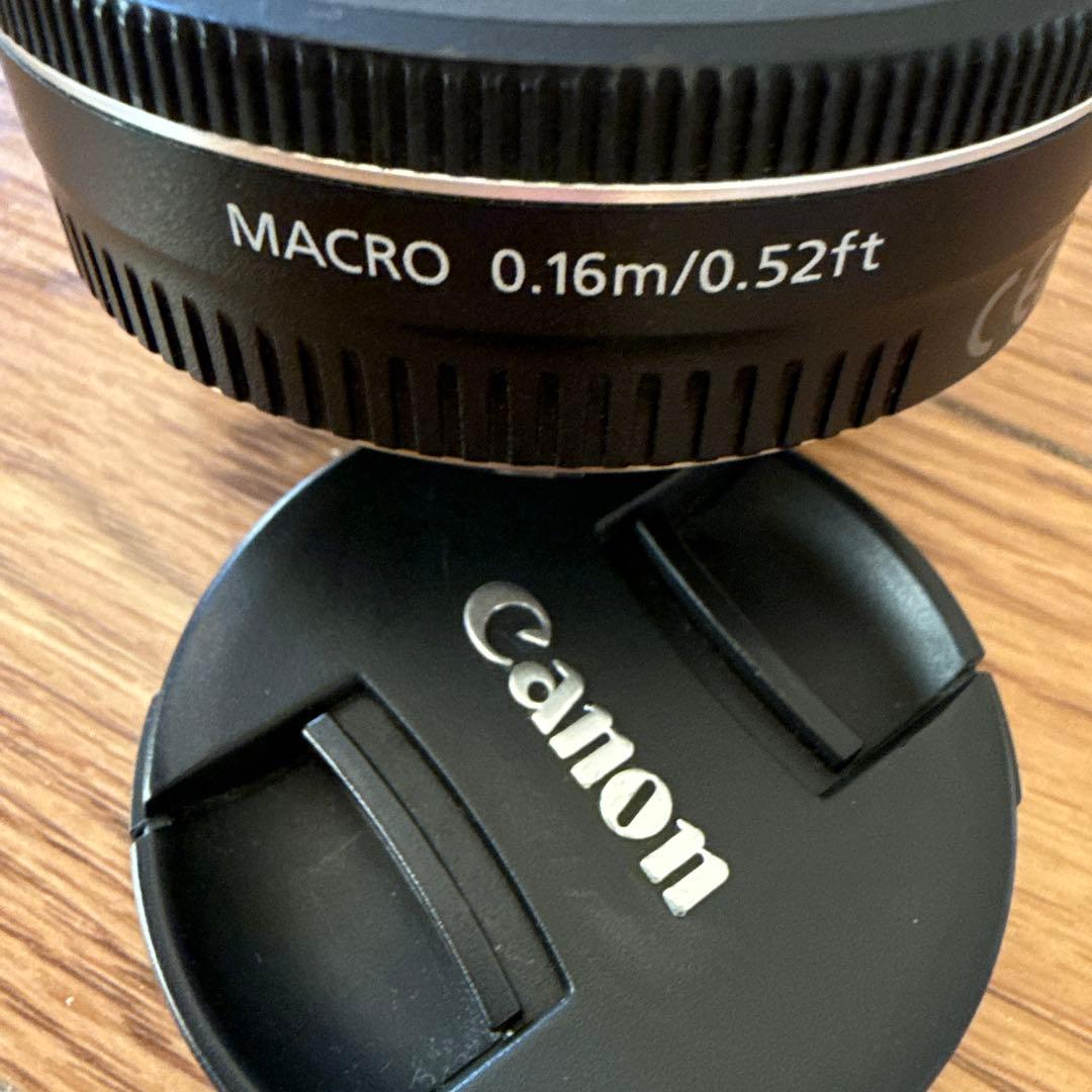 Canon EF-S 24mm f/2.8 STM レンズ