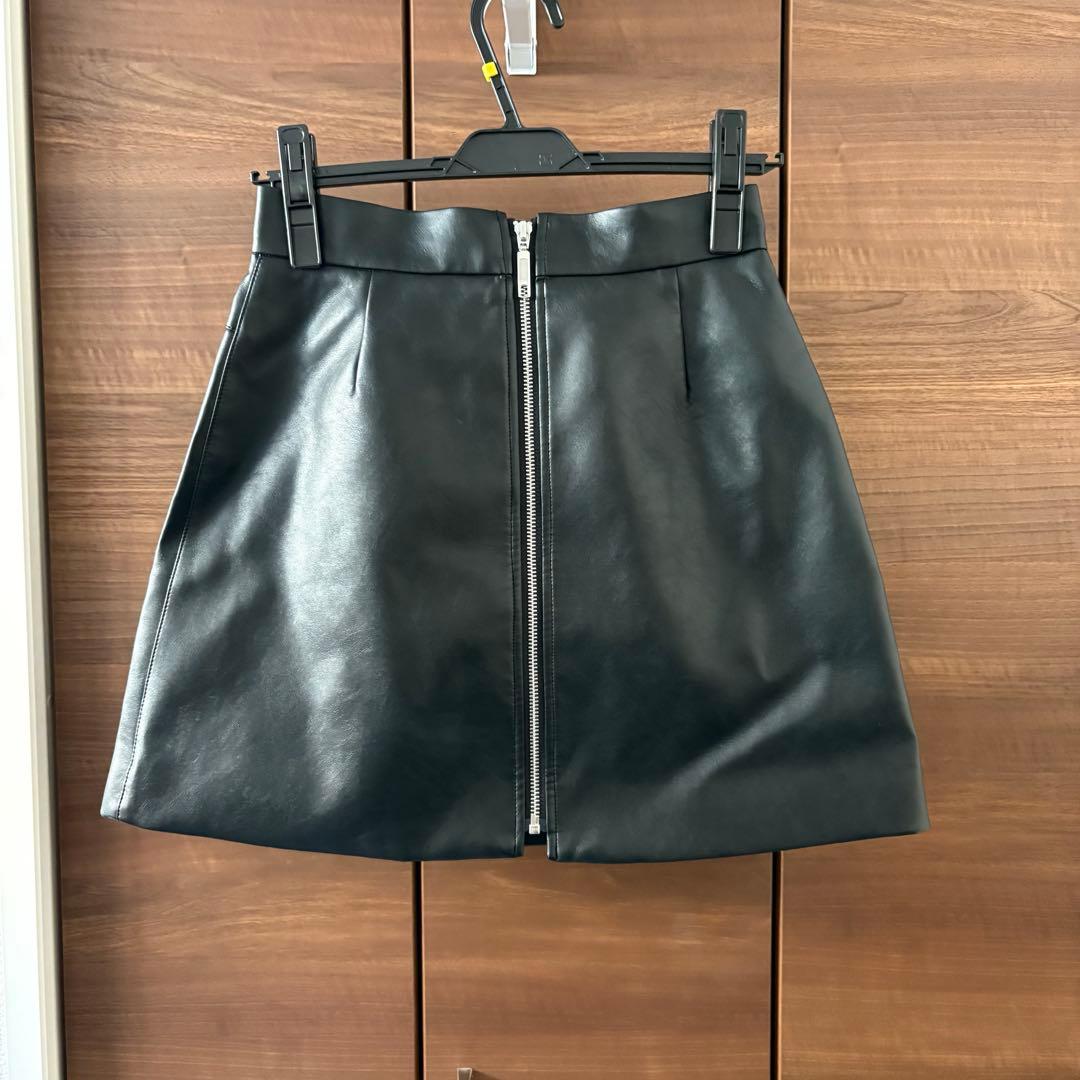 Shelleyシェリエ フロント ZIP レザー スカート M
