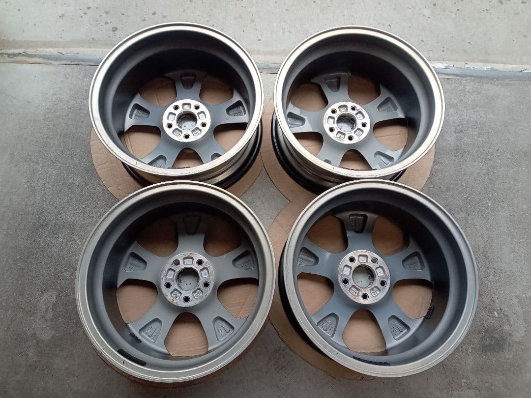 ジェイド純正ホイール
